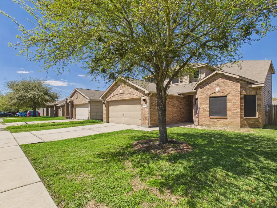 911 Marigold Road, Baytown, TX 77521 - #2