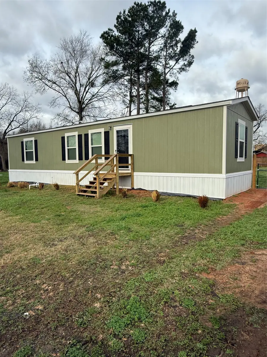 34 West Fourth Street, Wells, TX 75976 - #2