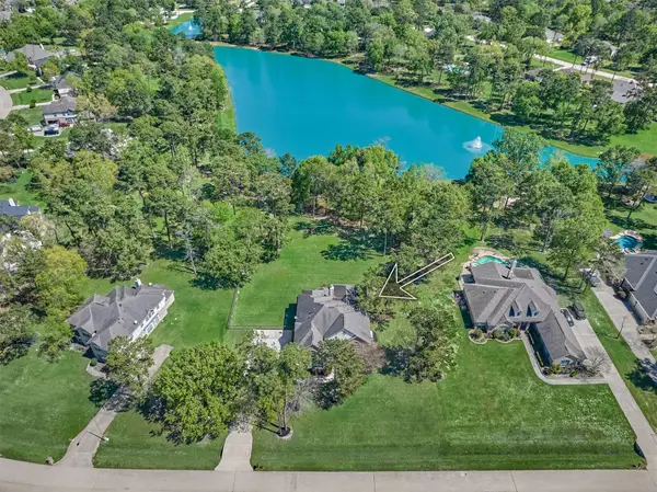 30202 W Legends Trail Drive, Spring, TX 77386