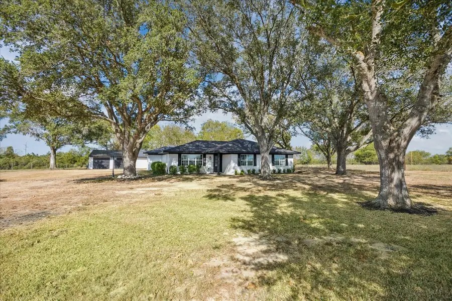 5844 Fm 949 Road, Sealy, TX 77418 - #3