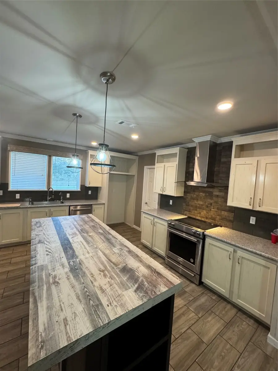 2636 E Fm 532, Schulenburg, TX 78956 - Image #2