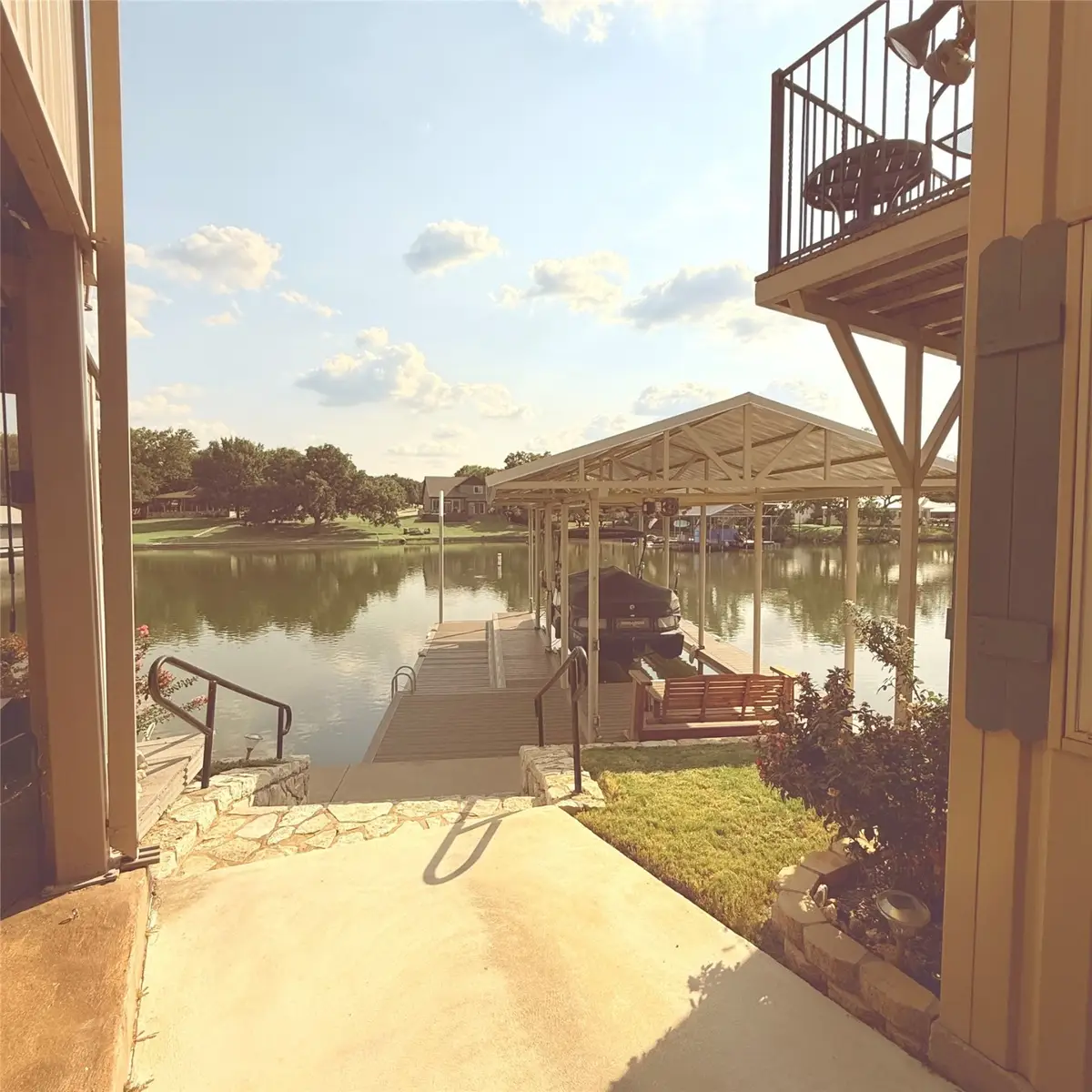 813 Brazos Harbor Circle, Granbury, TX 76048 - Image #1