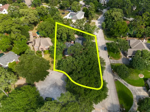 1 Fairmont Court, Conroe, TX 77304