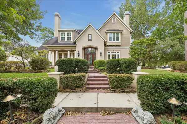 15 Golf Links Court, Kingwood, TX 77339