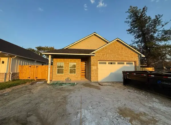 913 Santa Anna Lane, La Porte, TX 77571