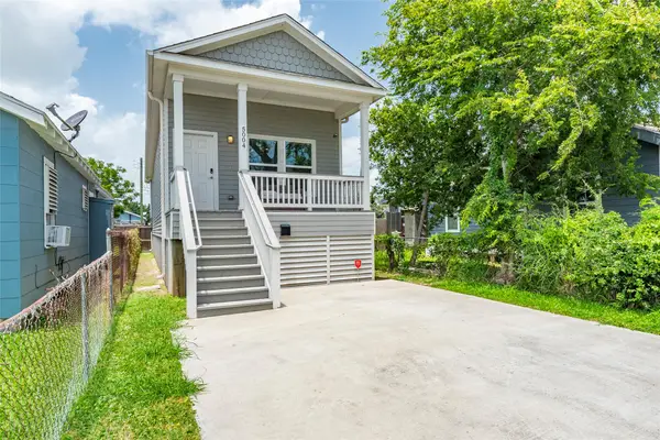 5004 Avenue L, Galveston, TX 77551