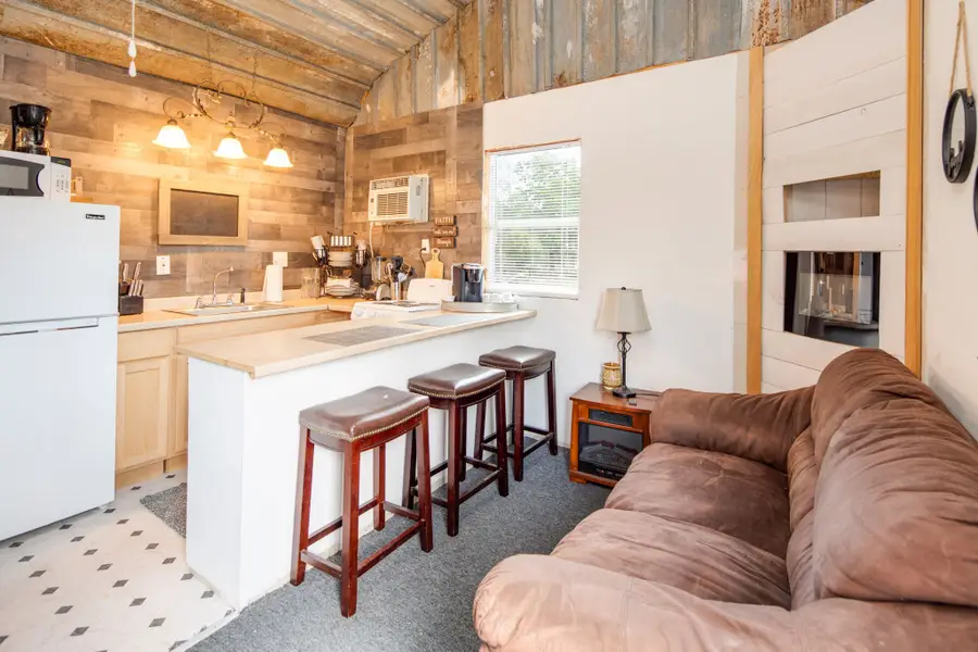 272 Pine Rd Road, Somerville, TX 77879 - Image #2