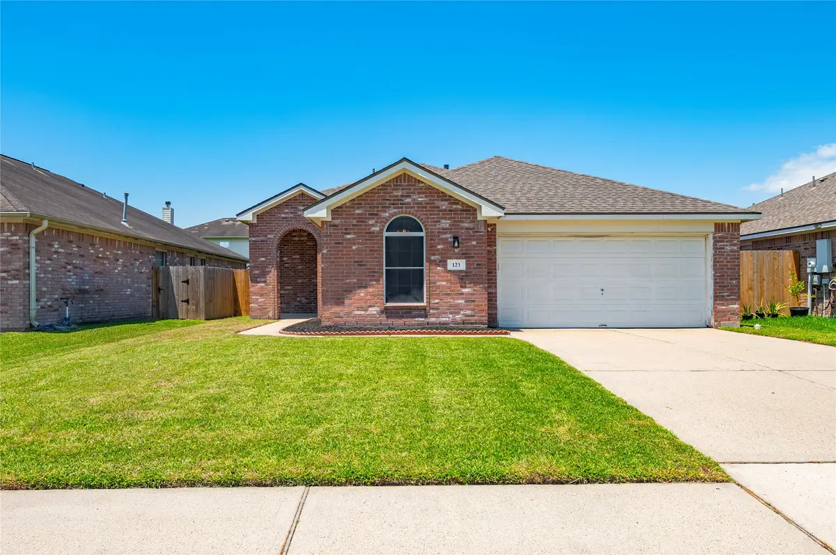 123 Sunset Falls Drive, La Marque, TX 77568 - #1