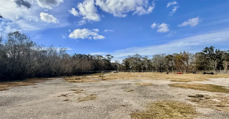 6944 County Road 359, Sweeny, TX 77480 - Image #2