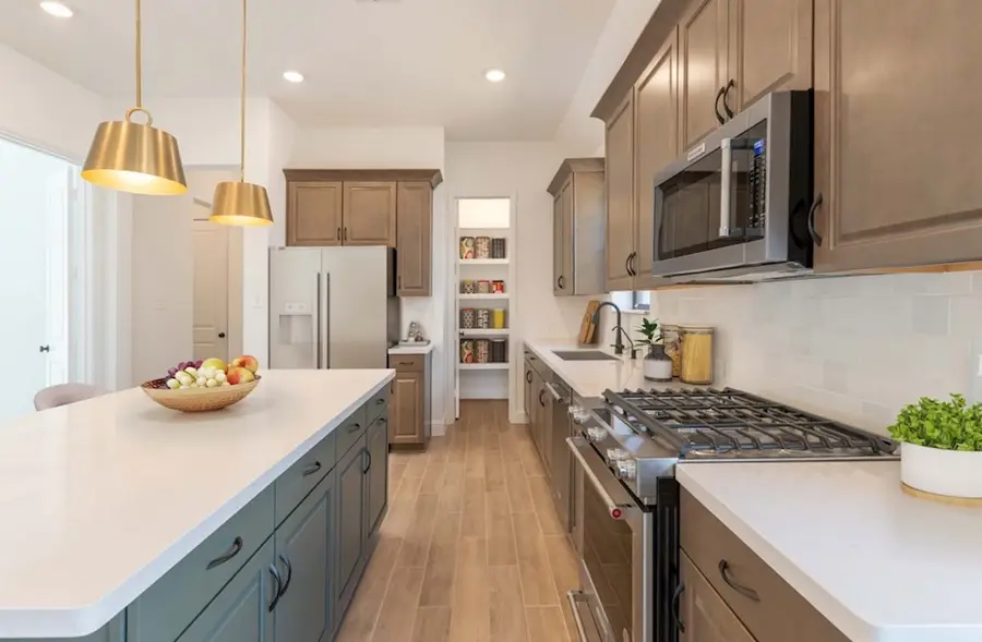 6615 Arabella Lakes Drive, Richmond, TX 77469 - Image #3