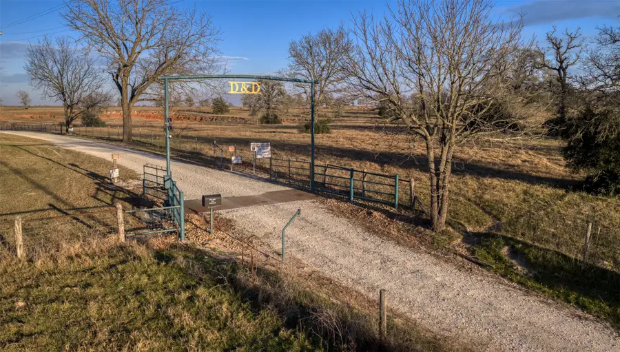 6785 Jones Orchard Road, Hearne, TX 77859 - #2