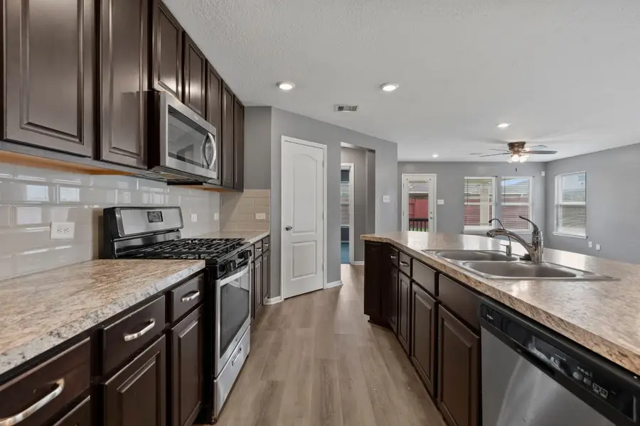 2611 Hawthorn Mill Lane, Houston, TX 77038 - #3