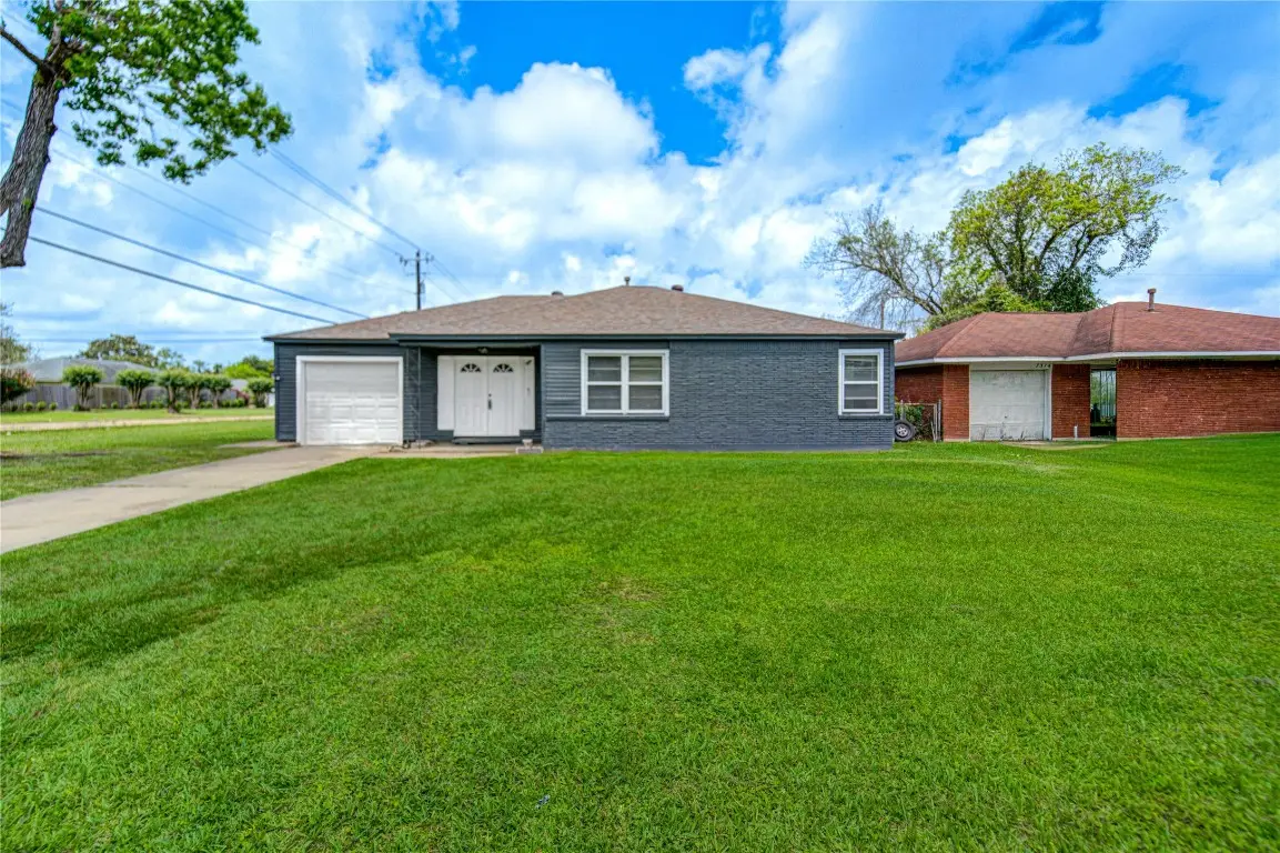 7318 Hummingbird Lane, Texas City, TX 77591 - #1