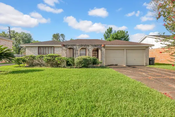 6907 Krause Drive, Houston, TX 77489