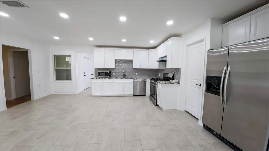 911 Depot Street, El Campo, TX 77437 - Image #3