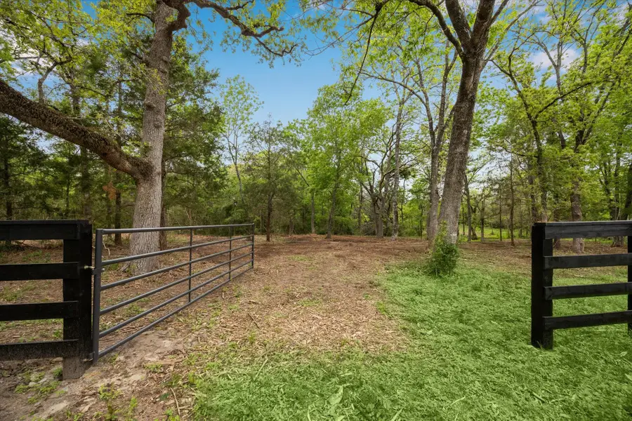 4539 Old Navasota Rd, Brenham, TX 77833 - Image #3