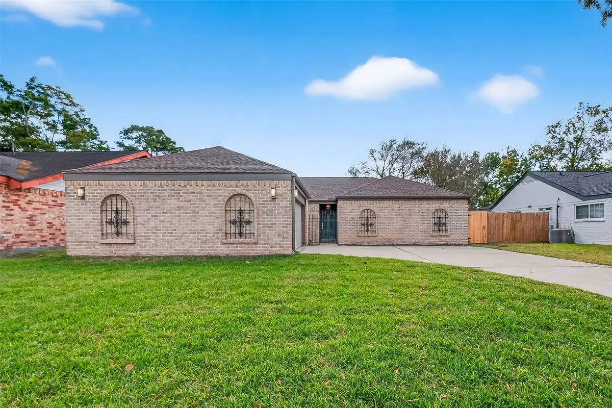 826 Halewood Drive, Houston, TX 77062 - Image #1