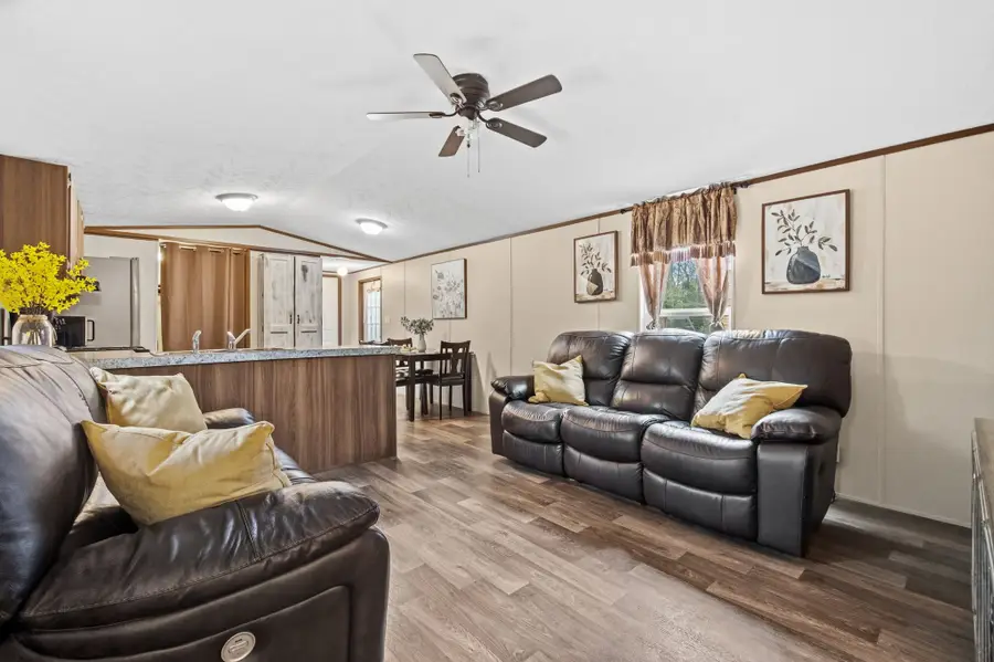 280 Martin Creek Drive, Cleveland, TX 77328 - Image #3