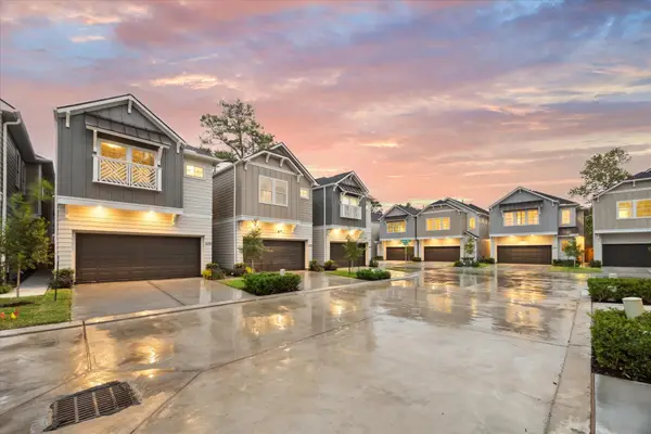 5215 Amber Sunrise Drive, Houston, TX 77018