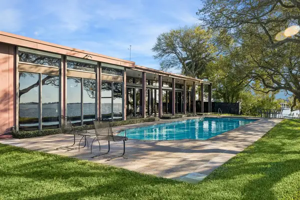 1505 Driftwood Lane, Galveston, TX 77551