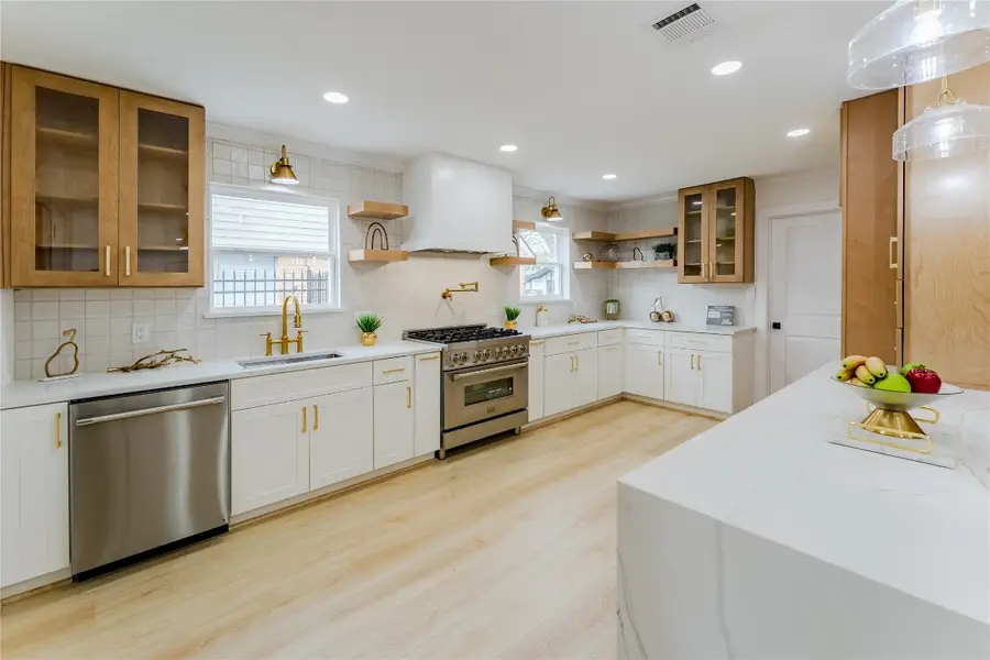 6027 Valkeith Drive, Houston, TX 77096 - #2