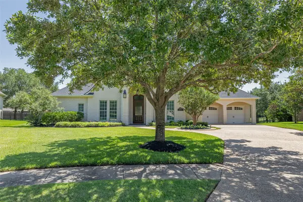 4301 Willowick Drive, Bryan, TX 77802