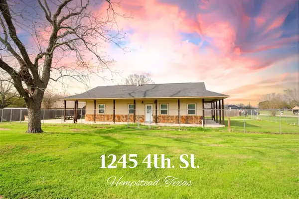 1245 4th St, Hempstead, TX 77445