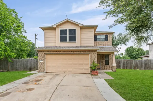 8703 Summerset Meadow Court, Houston, TX 77075