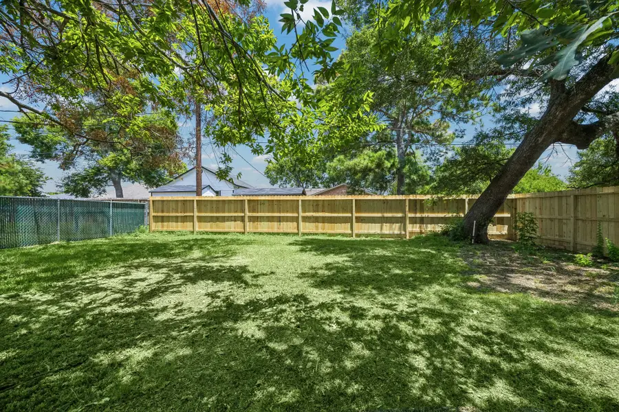 425 S Brownell Street, La Porte, TX 77571 - #2