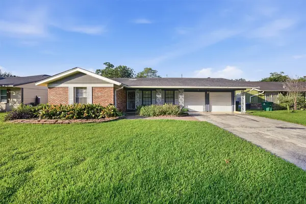 6705 Roos Road, Houston, TX 77074