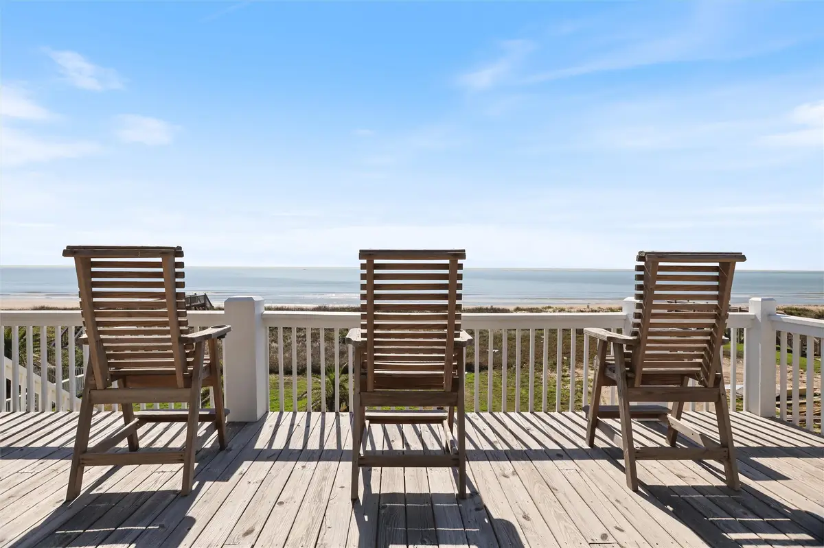 3026 Copacabana Drive, Crystal Beach, TX 77650 - #1