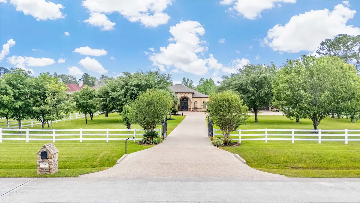 706 Saddle Creek Farms Drive, Crosby, TX 77532 - #1