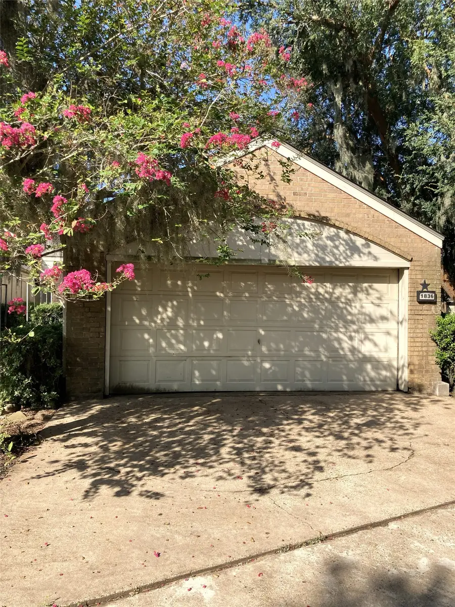 1836 Veranda Drive, West Columbia, TX 77486 - #2