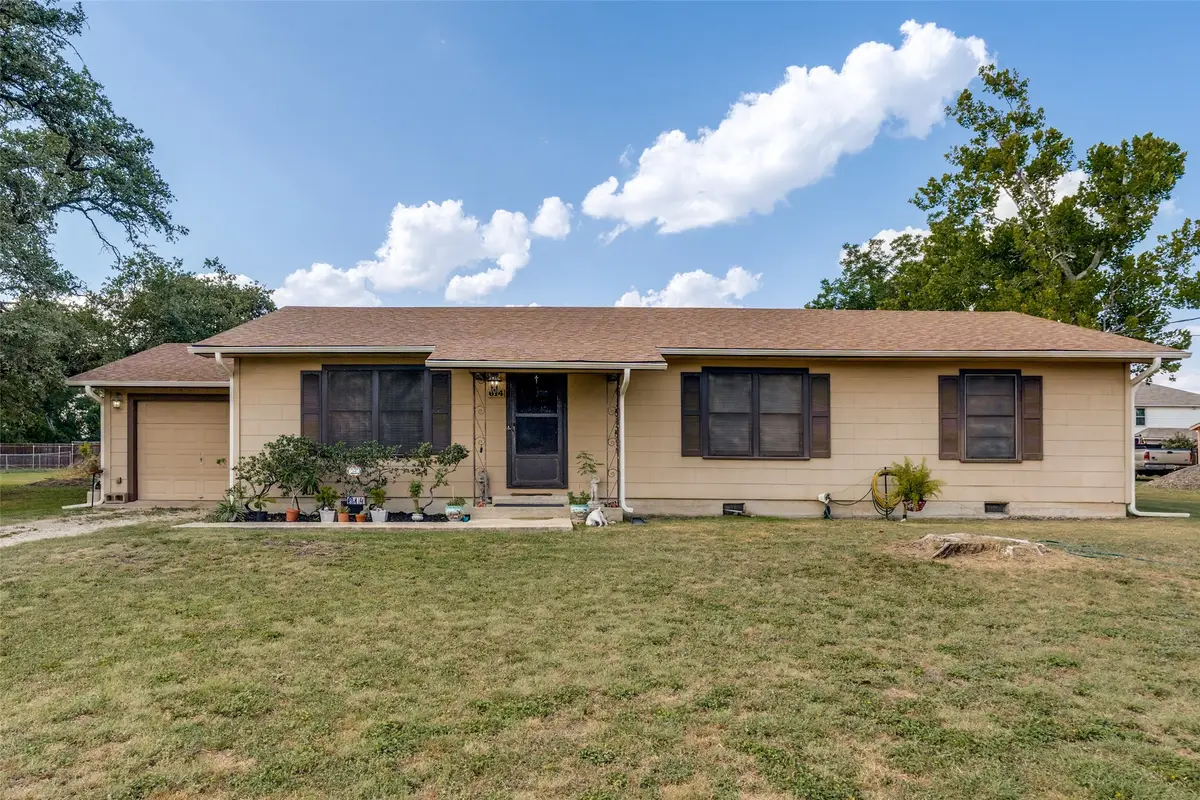 614 E Martindale Street, Seguin, TX 78155 - #1