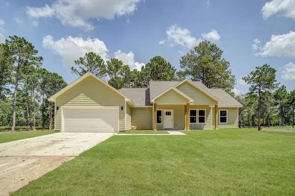 242 Private Road 77004, Liberty, TX 77575