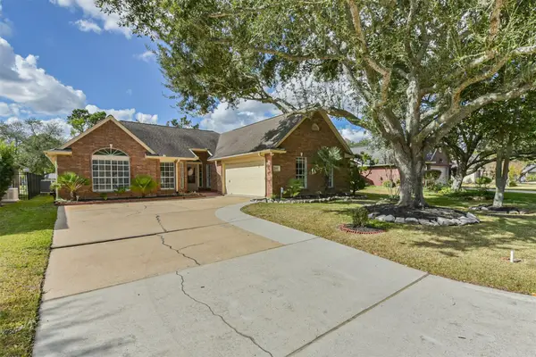 3810 E Peach Hollow Circle, Pearland, TX 77584