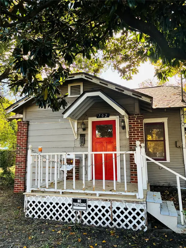 702 Caplin Street, Houston, TX 77022