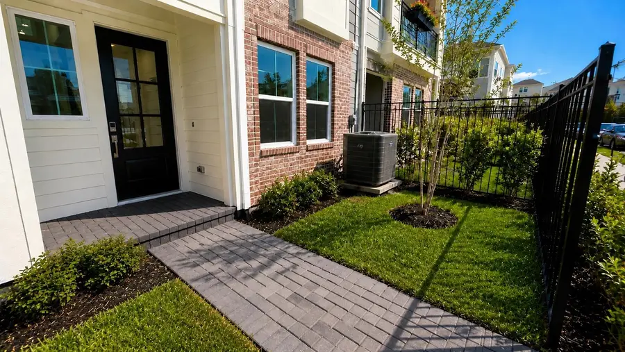 6346 Paddington Bend Drive, Houston, TX 77008 - #3