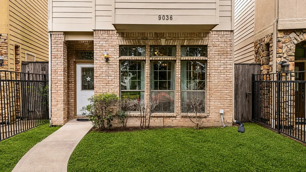 9036 Lakes At 610 Drive, Houston, TX 77054 - #1