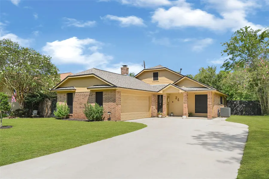 34 Alexander Court, Angleton, TX 77515 - #2