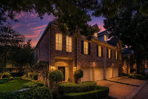 5819 Inwood Park Ct Court N, Houston, TX 77057