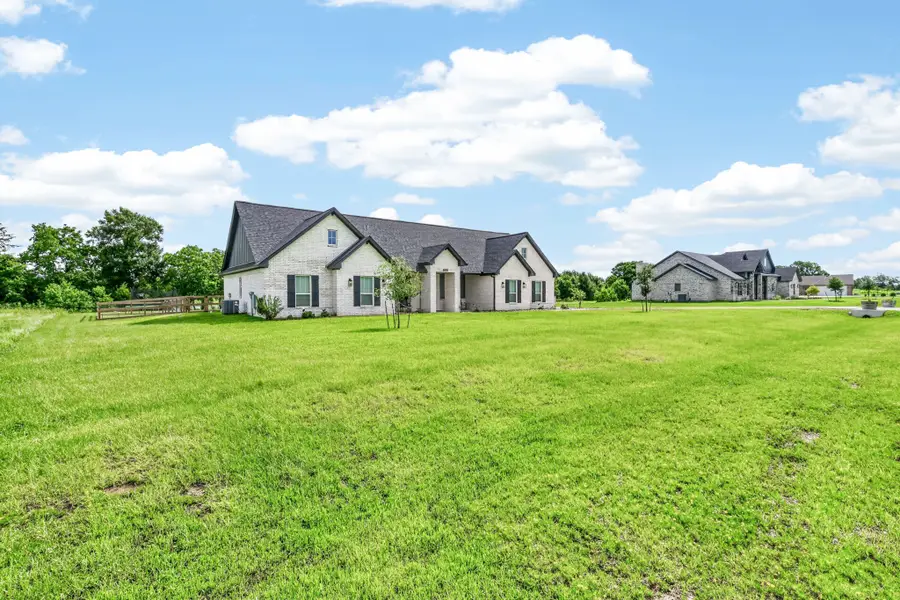 10104 Crown Point, Iola, TX 77861 - #3