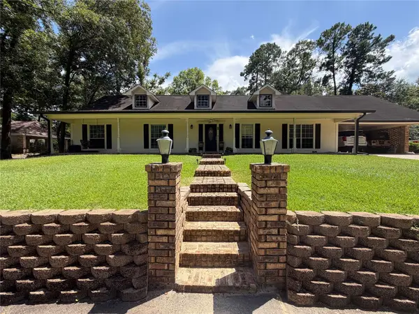 936 Hunterwood Drive, Jasper, TX 75951