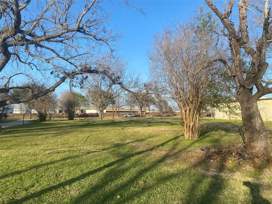 3015 N Main Street, Stafford, TX 77477 - #2