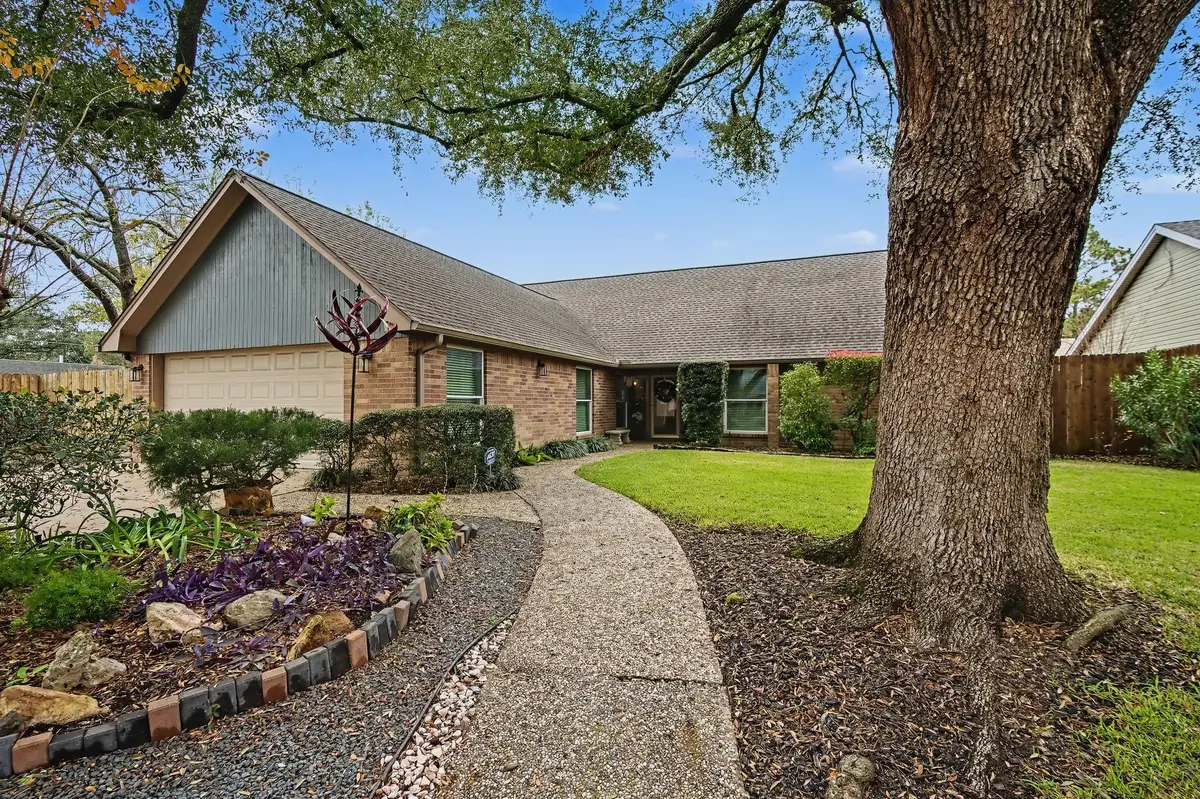 2903 Fontana Drive, Houston, TX 77043 - Image #1