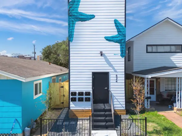 624 Avenue H, Galveston, TX 77550