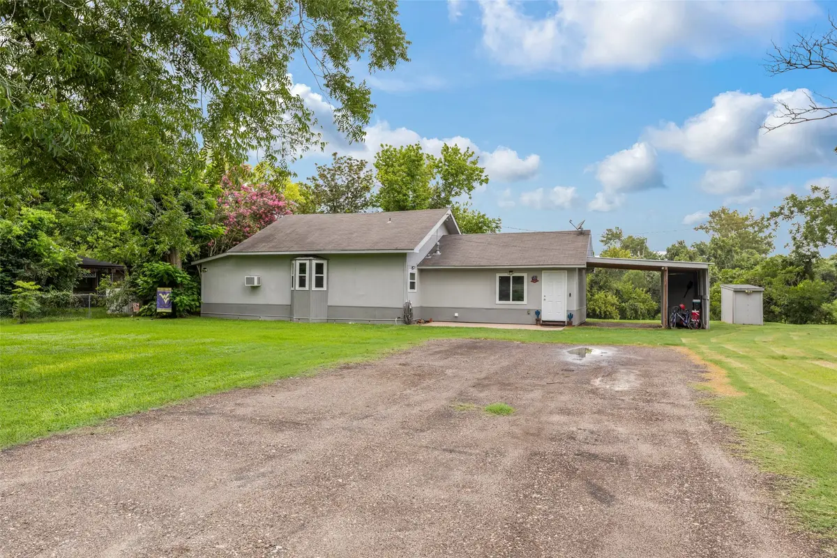 703 Pecan Valley Drive, Wharton, TX 77488 - Image #1