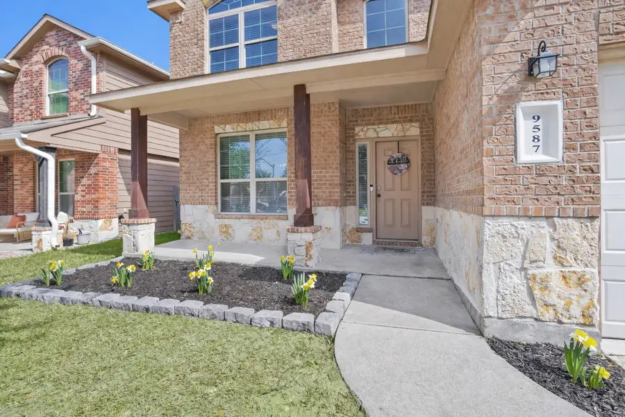 9587 E Woodmark, Conroe, TX 77304 - #2