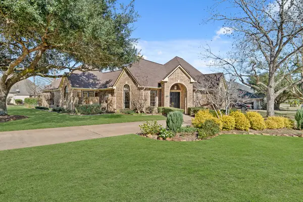 5303 Weston Drive, Fulshear, TX 77441