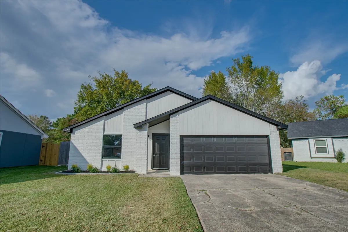 9809 Wren Court, Conroe, TX 77385 - Image #1